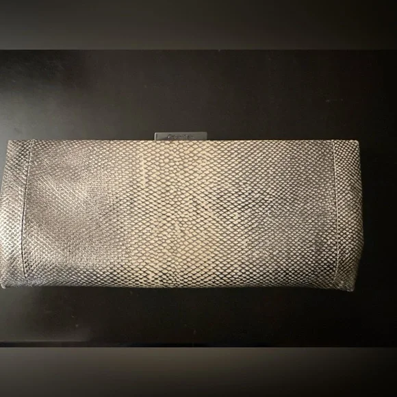 Slim Calvin Klein silver snake print clutch - Picture 1 of 13